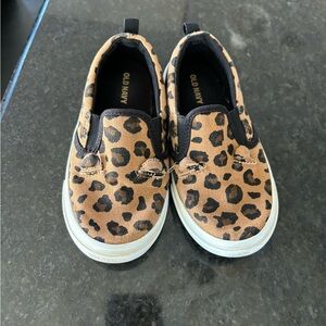 Slip on toddler shoe